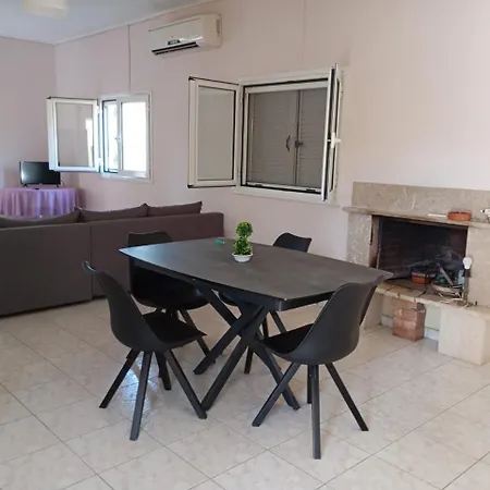 Ilektras House Holiday home Mavrommation